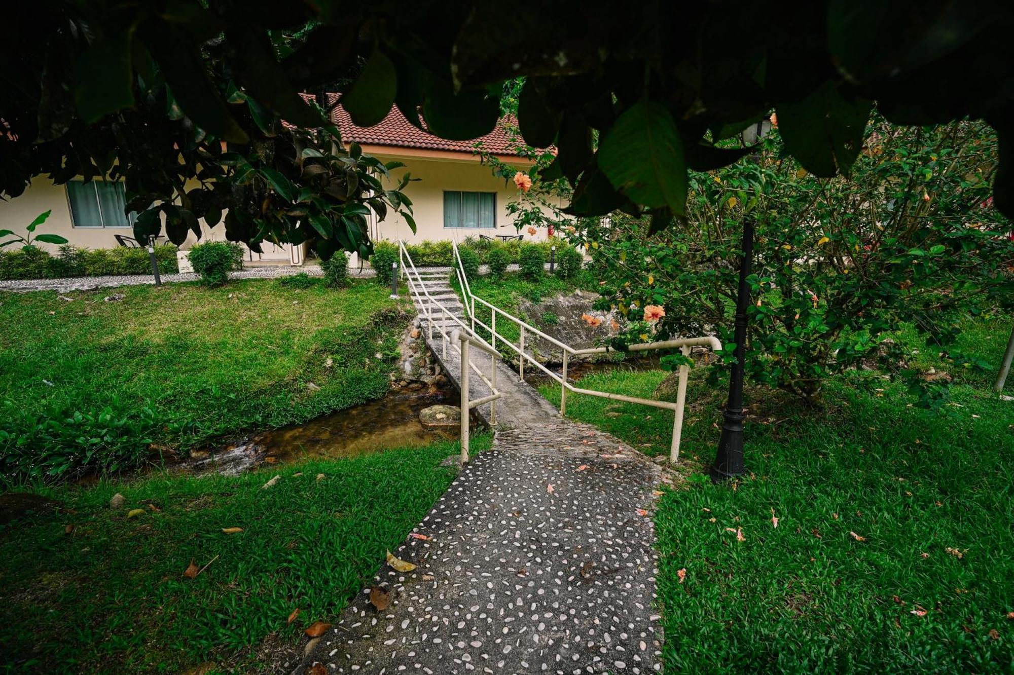 Lilla Rainforest Retreat - Hulu Langat Εξωτερικό φωτογραφία